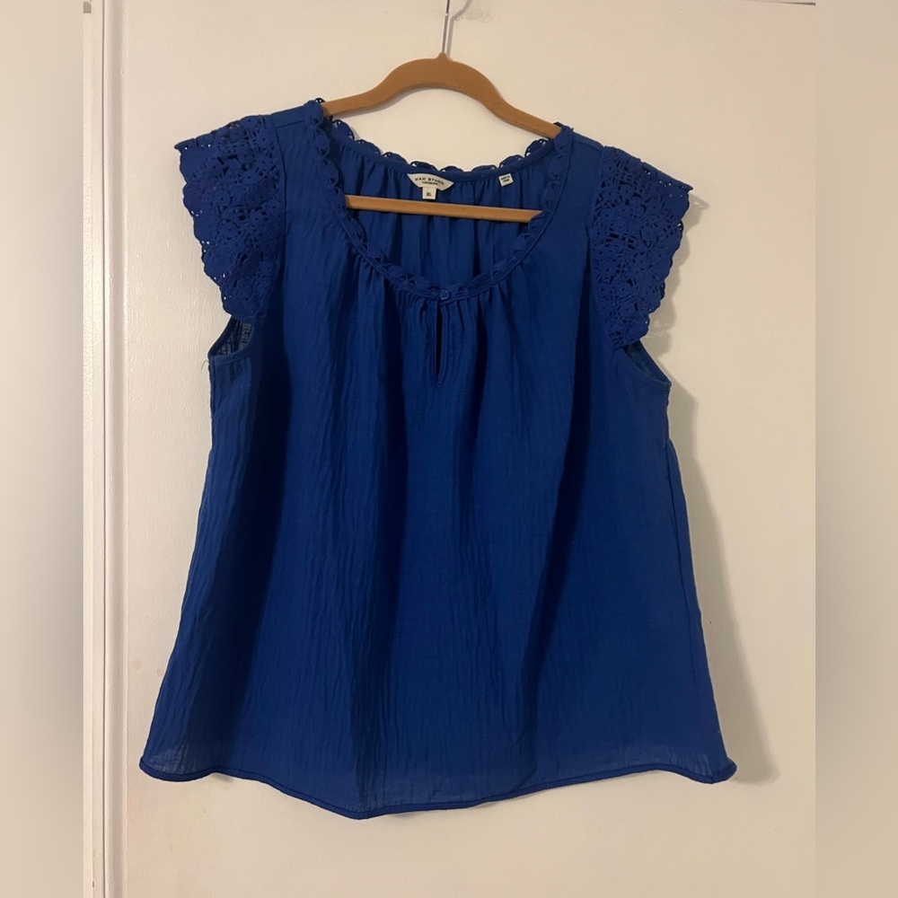 Max Studio Royal Blue Crochet Sleeve Blouse size XL (V110)